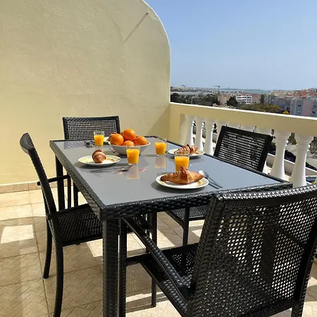 Дом отдыха Casa Hermano Bright And Sunny With Sea Views Лагуш