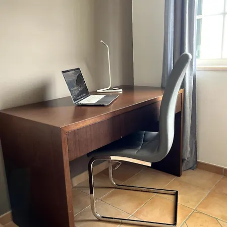 Дом отдыха Casa Hermano Bright And Sunny With Sea Views Лагуш