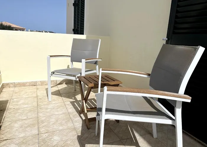 Prázdninový dům Casa Hermano Bright And Sunny With Sea Views