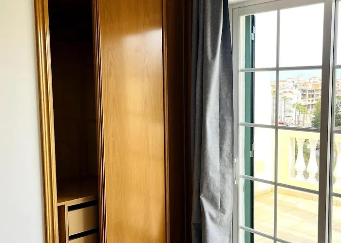 Casa Hermano Bright And Sunny With Sea Views * Lagos