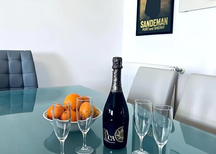 Prázdninový dům Casa Hermano Bright And Sunny With Sea Views